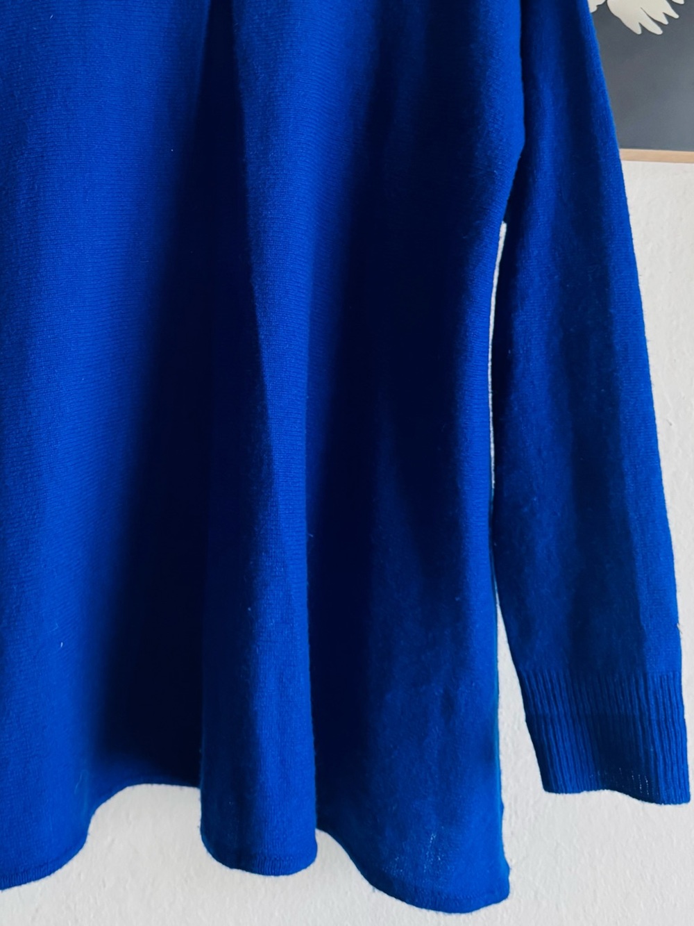 Neiman Marcus Cashmere Royal Blue Open-Front Cardigan Sweater - Picture 7 of 8